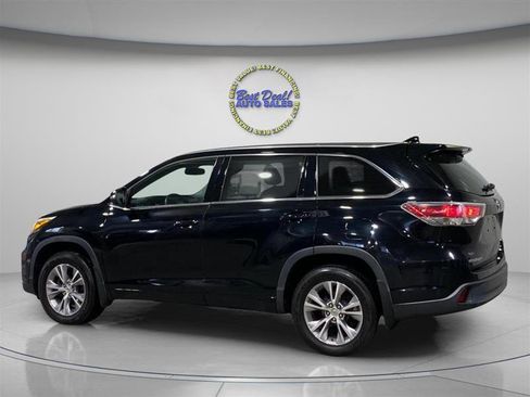 Used 2015 Toyota Highlander XLE image 3