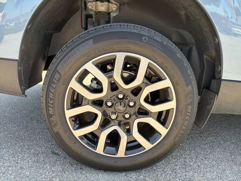 Used 2024 Ford Maverick Lariat FWD image 27