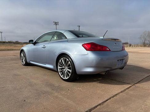 Used 2011 INFINITI G37 2dr Base w/ Premium Pkg image 6