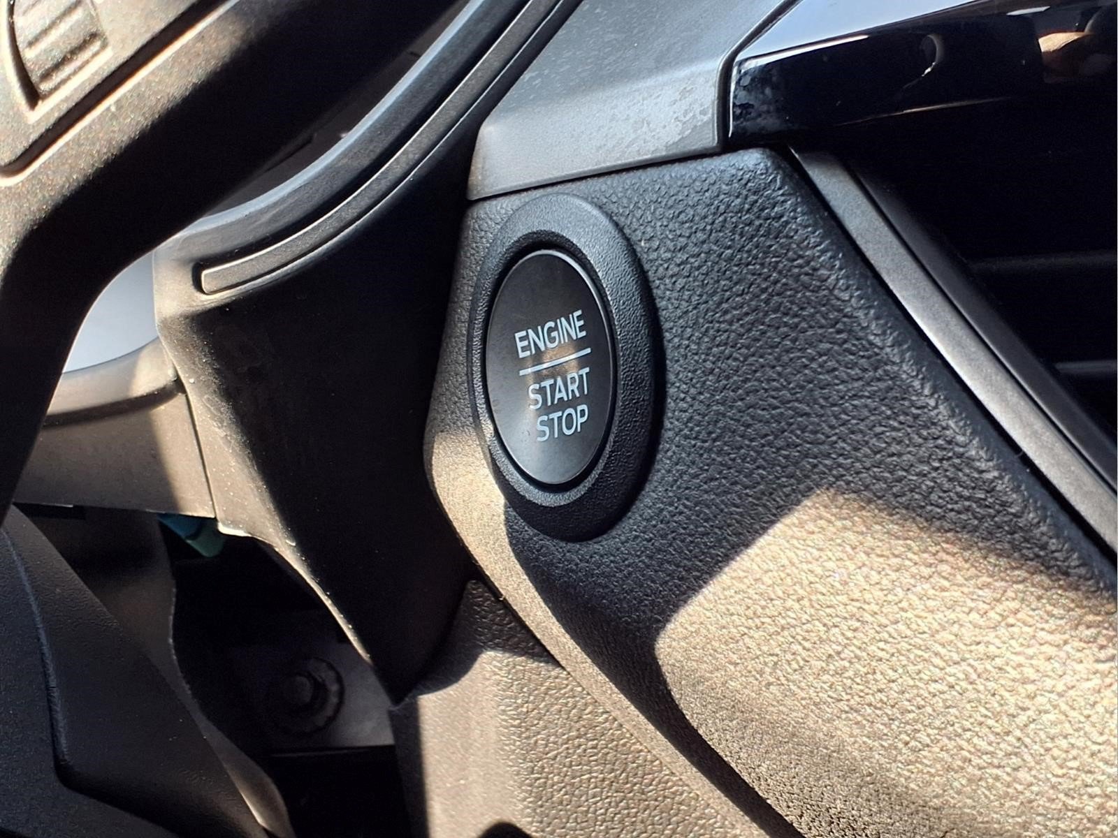 Used 2024 Ford Escape Active AWD/4WD image 15