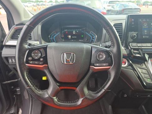 Used 2021 Honda Odyssey Touring image 11