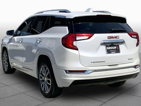 Used 2024 GMC Terrain Denali w/ Denali Premium Package AWD/4WD image 12