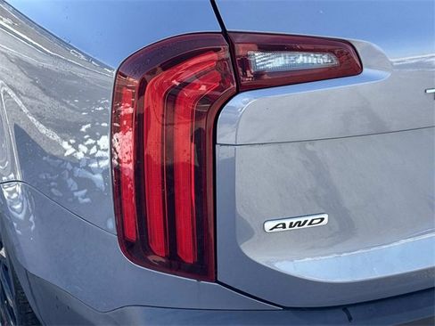 Used 2020 Kia Telluride SX image 11