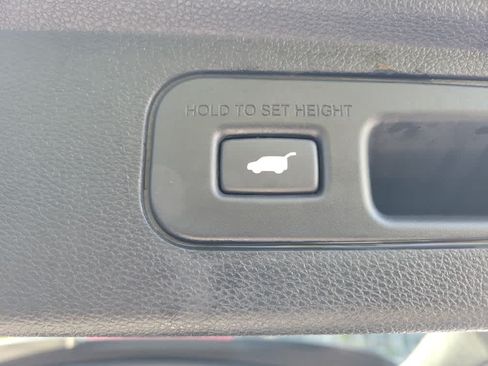 Used 2025 Honda Odyssey Touring image 35