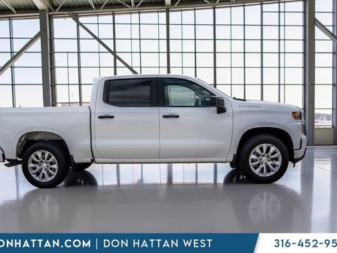 Used 2022 Chevrolet Silverado 1500 Custom RWD image 28