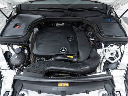 Used 2022 Mercedes-Benz GLC 300 4MATIC image 9