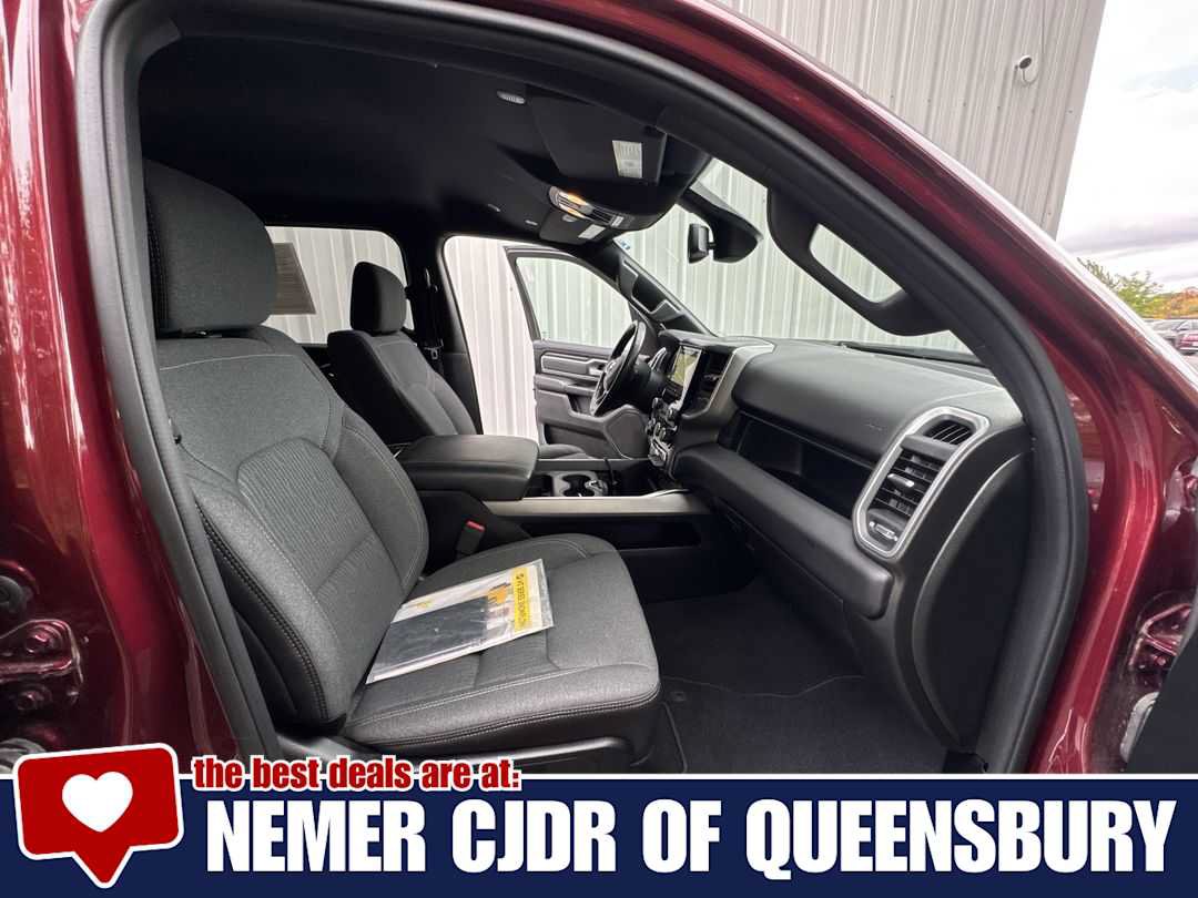 Used 2019 RAM 1500 Big Horn AWD/4WD image 24