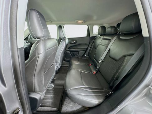 Used 2018 Jeep Compass Latitude w/ Popular Equipment Group image 27