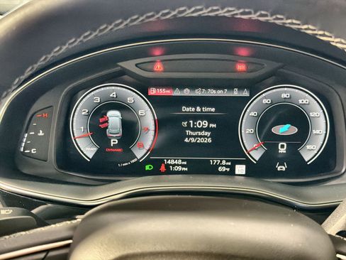 Used 2025 Audi Q8 Premium Plus image 42