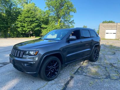 Used 2017 Jeep Grand Cherokee Altitude