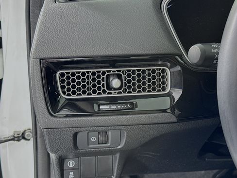Certified 2024 Honda Civic EX-L image 10