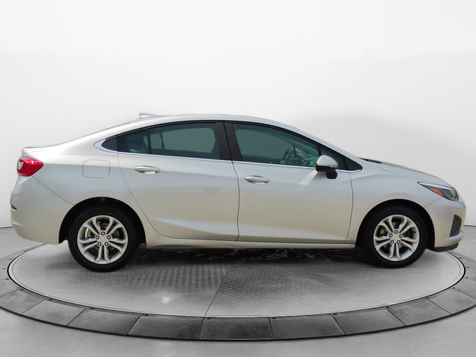 Used 2019 Chevrolet Cruze LT w/ LT Fleet Convenience Package FWD image 8