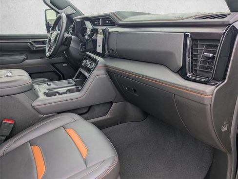 Used 2025 GMC Sierra 2500 AT4 w/ AT4 Preferred Package AWD/4WD image 20