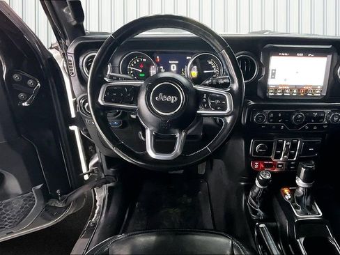 Used 2021 Jeep Wrangler Unlimited Rubicon 4xe w/ Dual Top Group AWD/4WD image 8