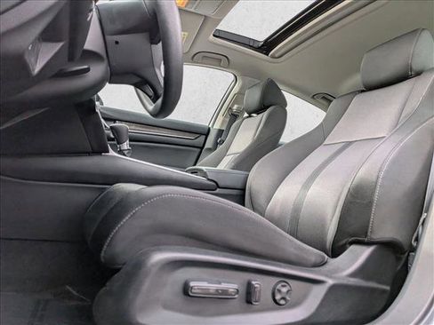 Used 2019 Honda Accord EX image 14