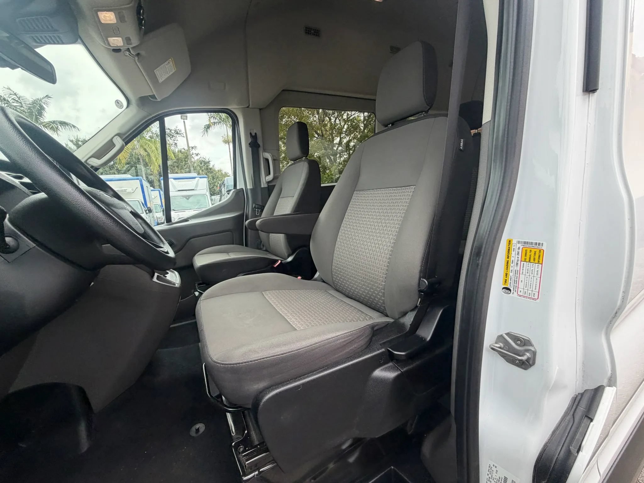 Used 2024 Ford Transit 350 XLT RWD image 14