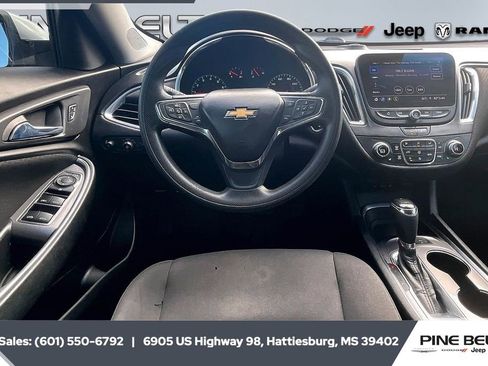 Used 2020 Chevrolet Malibu LT image 5