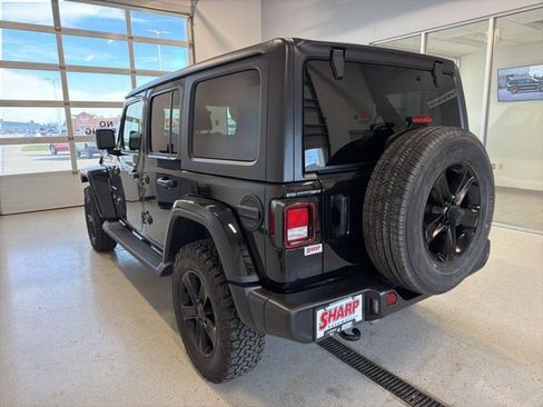 Used 2021 Jeep Wrangler Unlimited Sahara w/ Uconnect 4C Nav & Sound Group AWD/4WD image 7