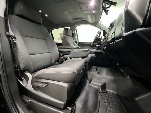 Used 2018 Chevrolet Silverado 1500 LT w/ All Star Edition image 24