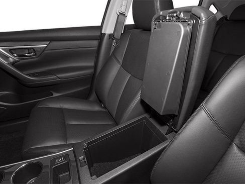 Used 2013 Nissan Altima 3.5 SL w/ Technology Pkg FWD image 20