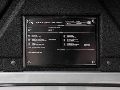 Certified 2019 Ferrari Portofino RWD image 43