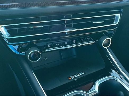 New 2026 Chevrolet Traverse RS w/ LPO, Floor Liner Package image 26