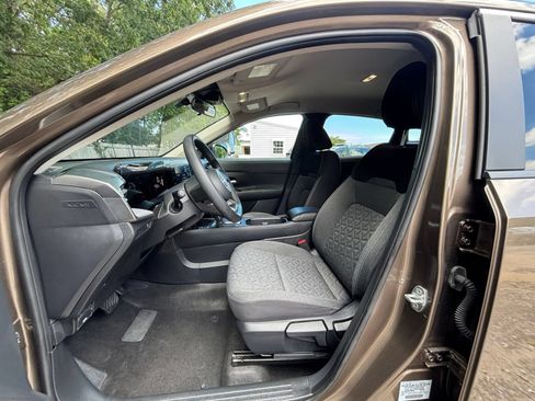 Used 2026 Nissan Kicks SV w/ Cold Weather Package FWD image 27