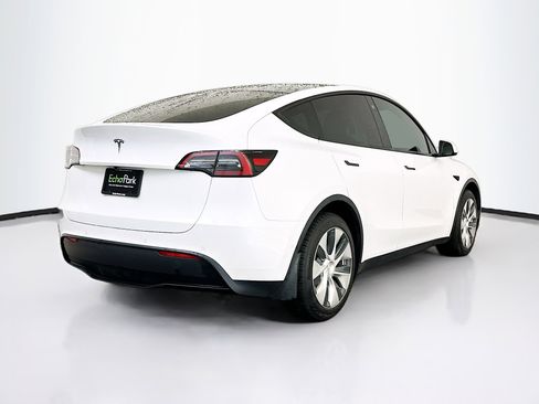 Used 2021 Tesla Model Y Long Range AWD/4WD image 9