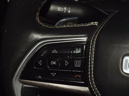 Used 2021 Jeep Grand Cherokee L Overland w/ Luxury Tech Group IV AWD/4WD image 34