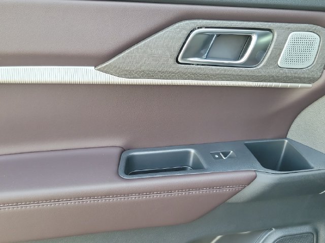 New 2026 Ford Explorer Platinum RWD image 13