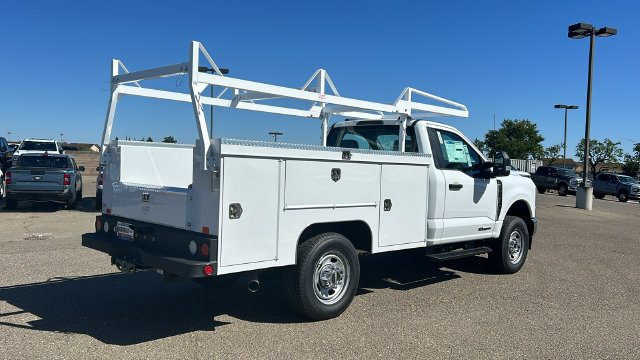 New 2026 Ford F350 XL w/ XL Chrome Package AWD/4WD image 3