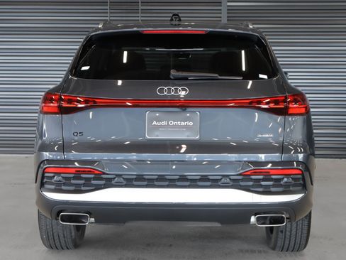 Certified 2025 Audi Q5 Premium w/ Convenience Package AWD/4WD image 16