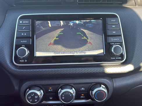 Used 2022 Nissan Kicks S FWD image 17