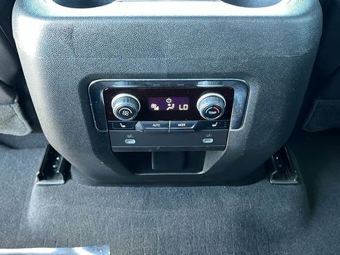 Used 2023 Chevrolet Tahoe Z71 w/ Luxury Package image 25