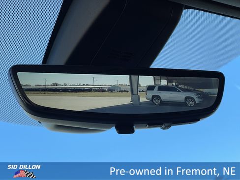 Used 2021 GMC Yukon XL Denali image 8