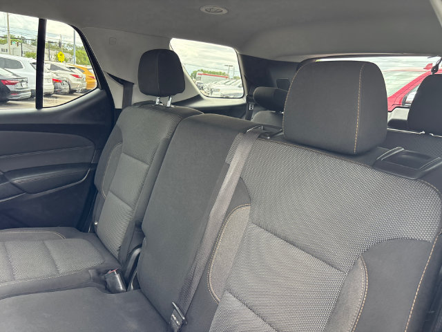 Used 2020 Chevrolet Traverse LS AWD/4WD image 3