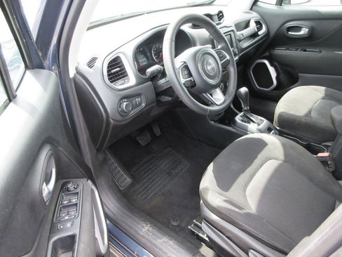 Used 2019 Jeep Renegade Sport w/ Sport Appearance Group AWD/4WD image 13