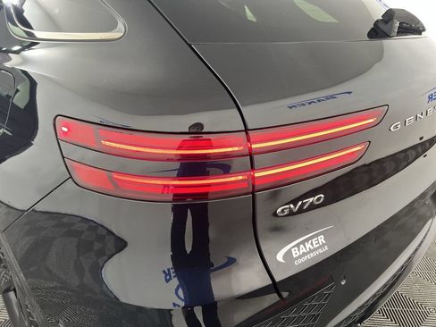 Used 2022 Genesis GV70 2.5T w/ Sport Prestige Package AWD/4WD image 36