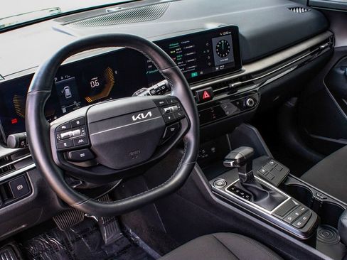 Used 2026 Kia Sportage LX image 15