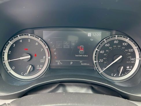 Certified 2021 Toyota Highlander Platinum image 10