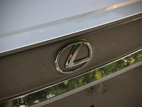 Used 2016 Lexus ES 350 w/ Navigation System Package FWD image 23