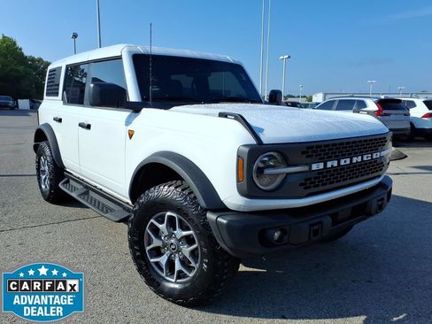 Used 2025 Ford Bronco Badlands AWD/4WD image 1