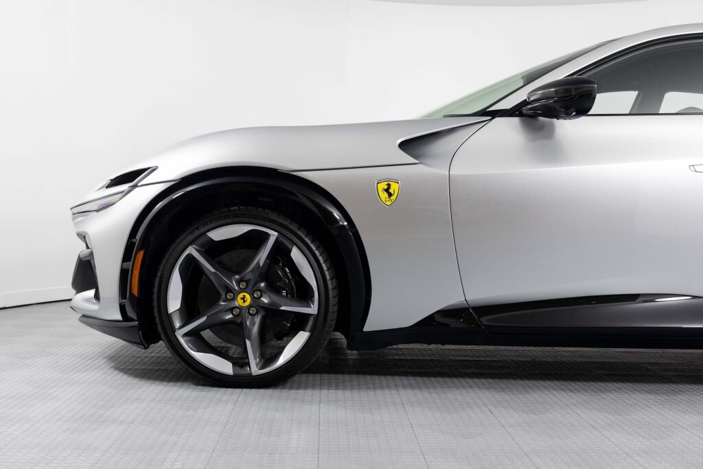Used 2025 Ferrari Purosangue AWD/4WD image 24