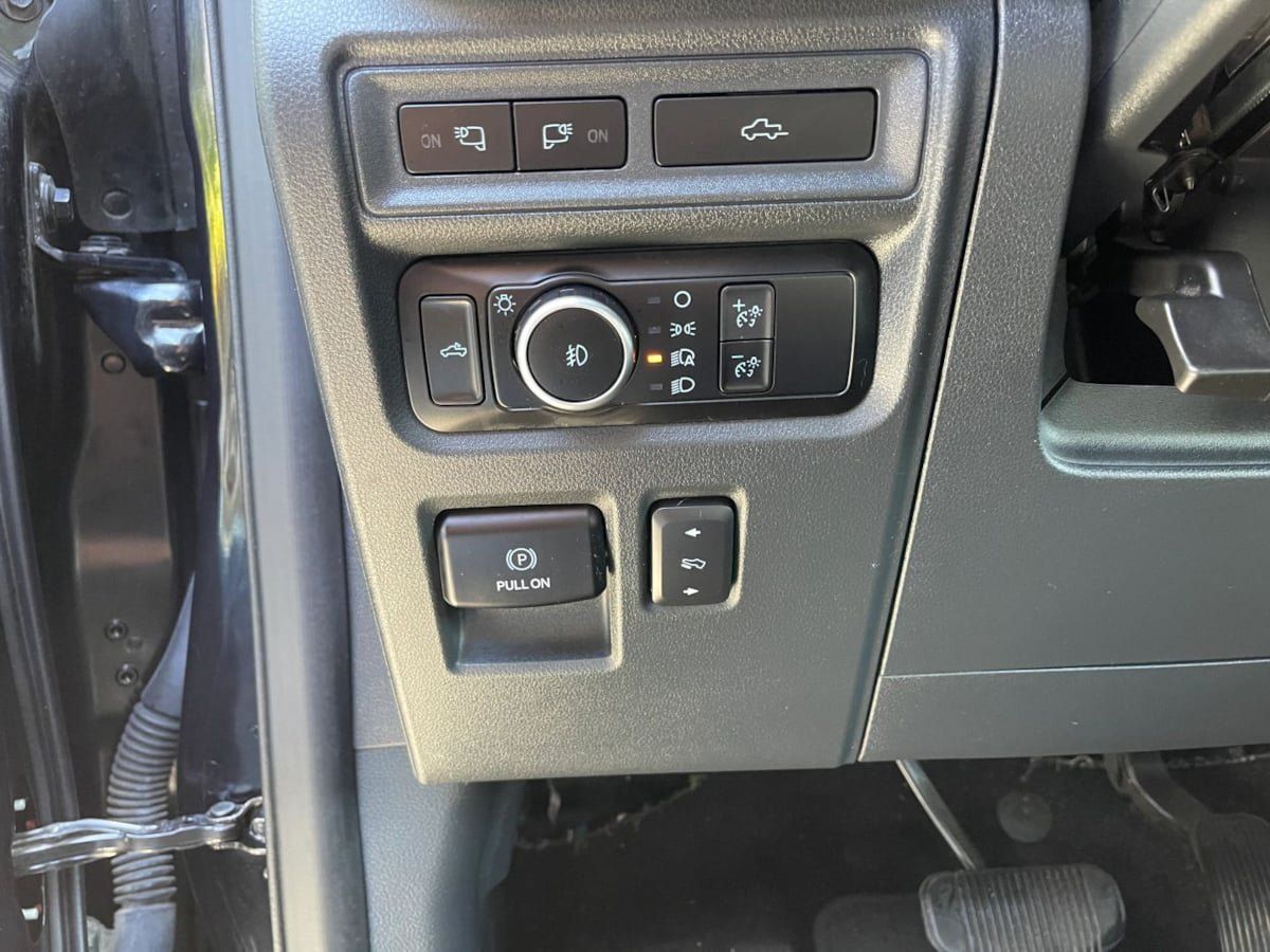 Used 2022 Ford F150 Lariat AWD/4WD image 34