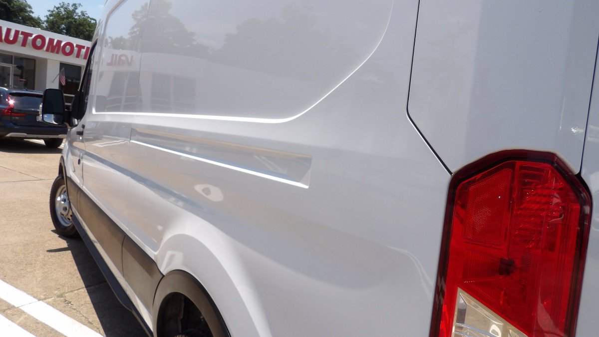 Used 2022 Ford Transit 250 Medium Roof AWD image 9