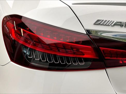 Used 2022 Mercedes-Benz E 53 AMG 4MATIC Sedan image 28