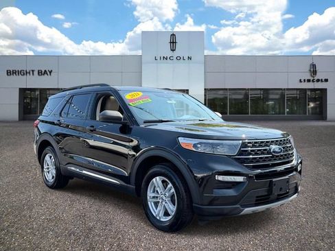 Used 2021 Ford Explorer XLT w/ Equipment Group 202A AWD/4WD image 1