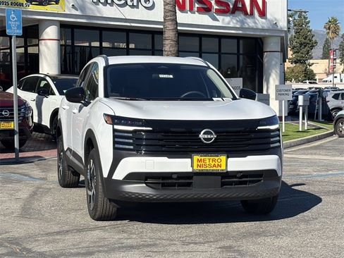 New 2026 Nissan Kicks SV image 6