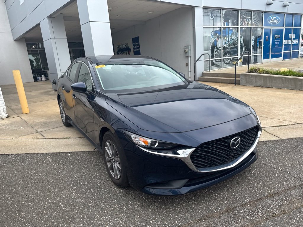 Used 2024 MAZDA MAZDA3 s FWD image 2