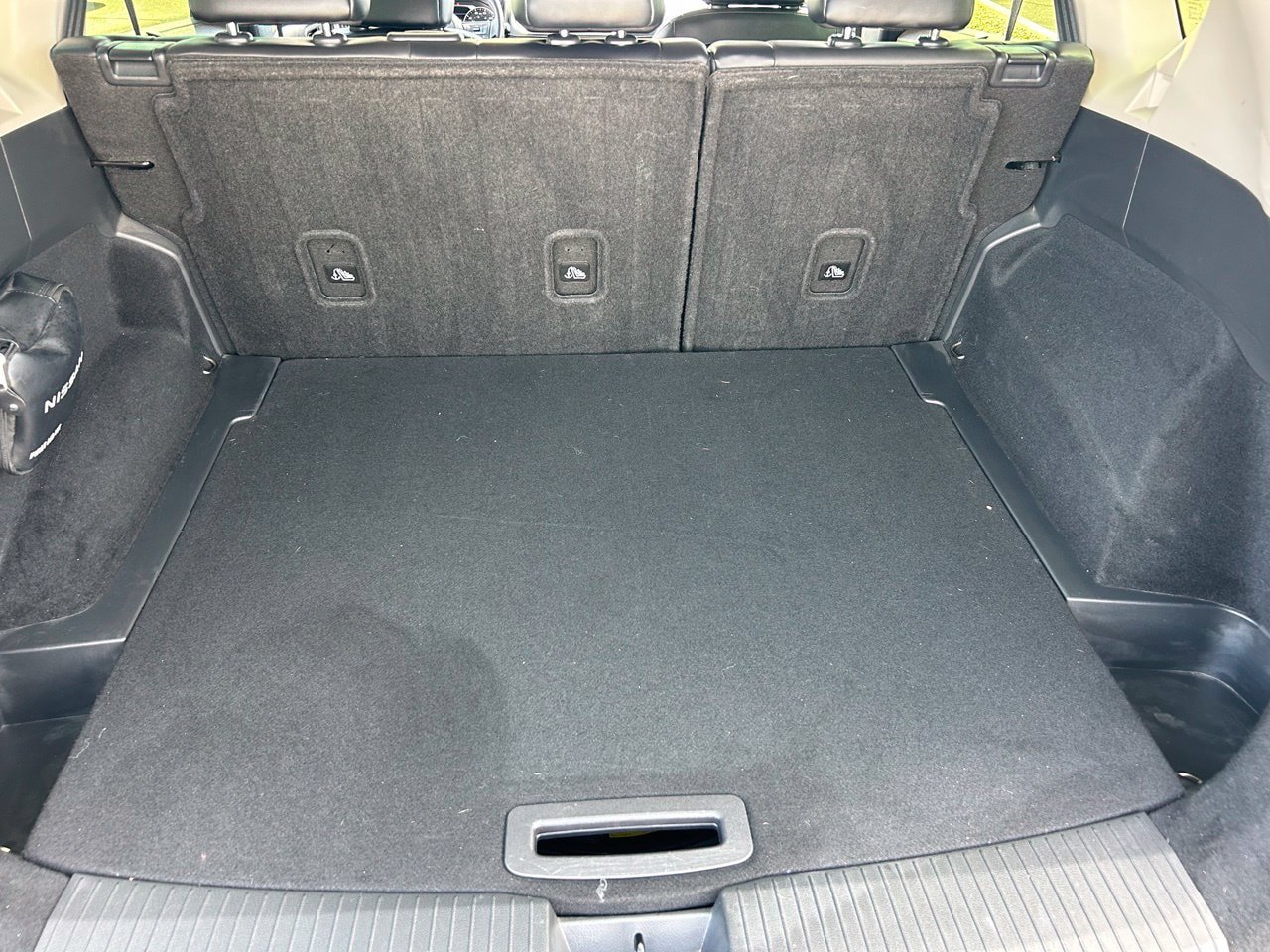 Certified 2023 Nissan Rogue SV w/ SV Premium B Package FWD image 15